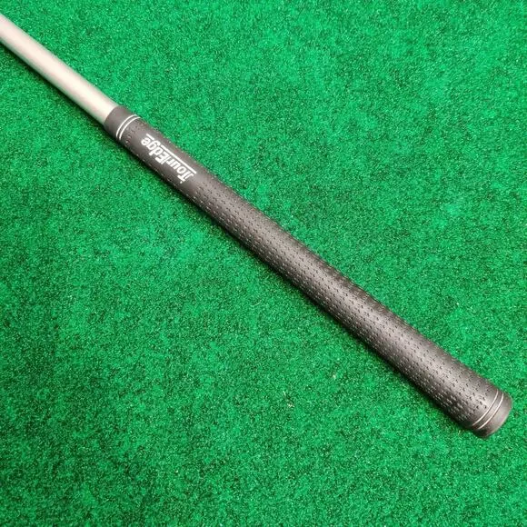 Tour Edge Hot Launch 2 RH 10.5° Driver Offset Bassara Lite Flex w Head Cover - Picture 9 of 13